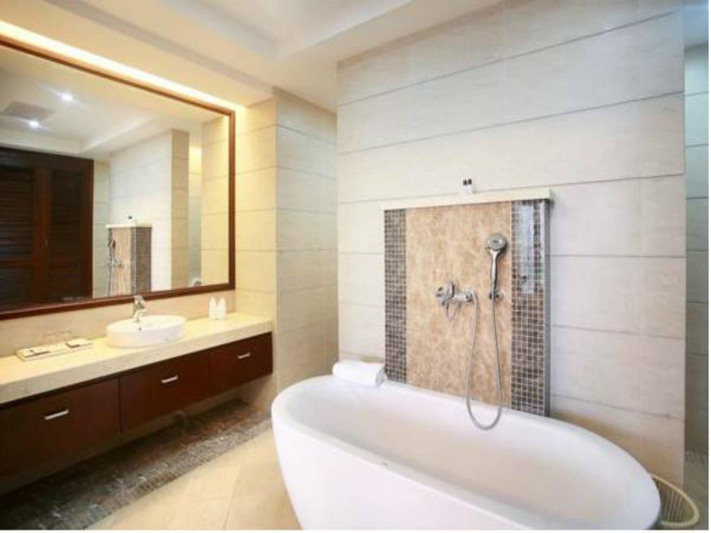Kangte Wangfu Hotel Of Resort And Conference Sanya Exterior photo